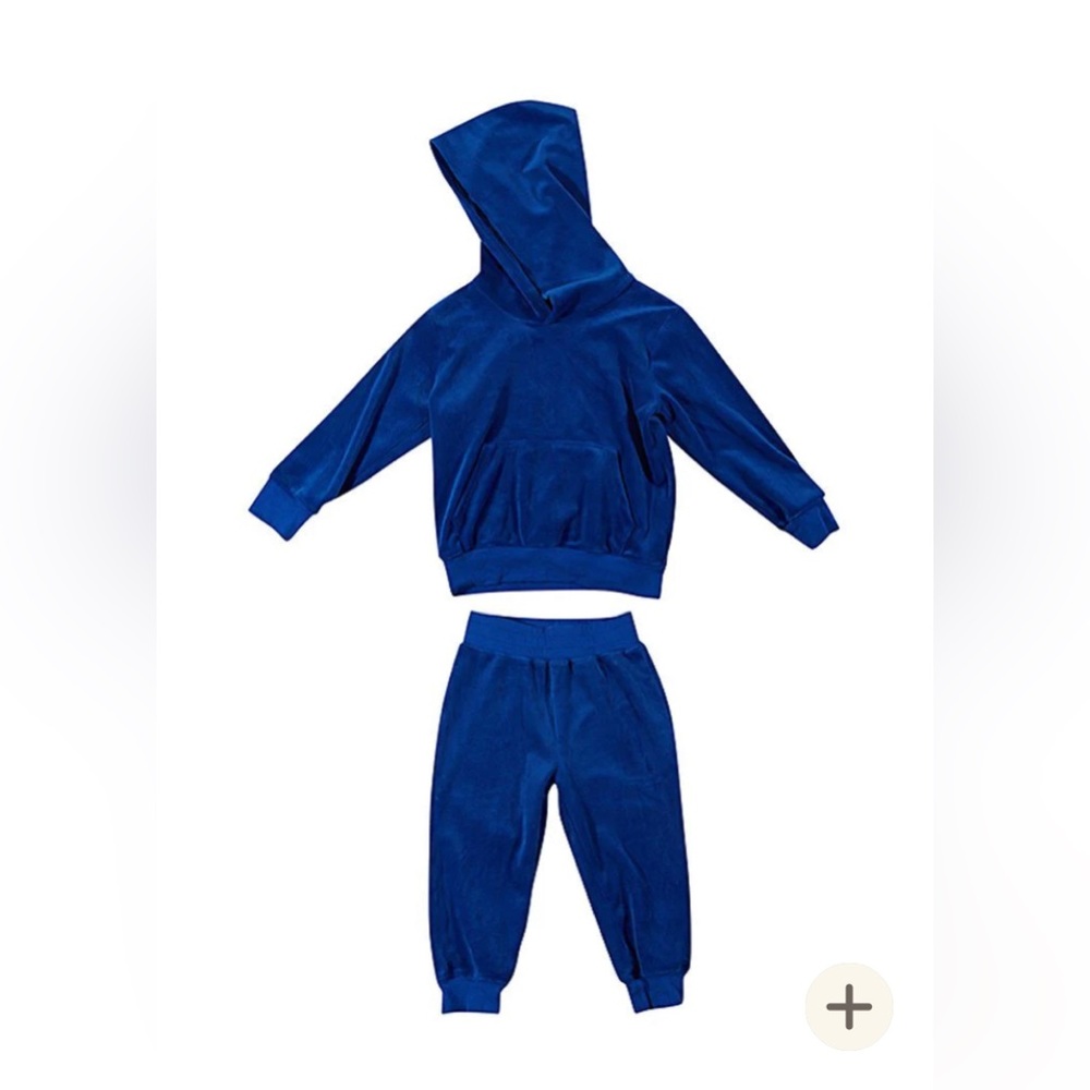NWT giggle velour sweatsuit in blue